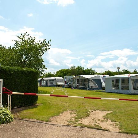 Camping En Vakantiewoning 'Ut Tumpke' Kessel  Eksteriør billede